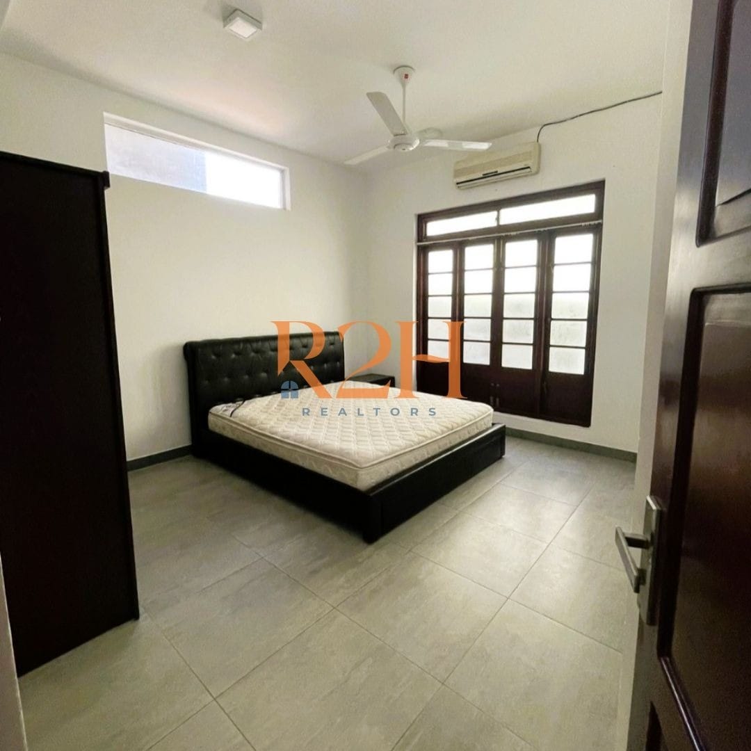 4 Bedroom House for Rent in Colombo 5